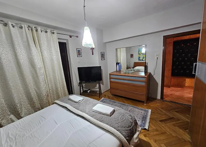 Skanderbeg Square M Apartments, Center,